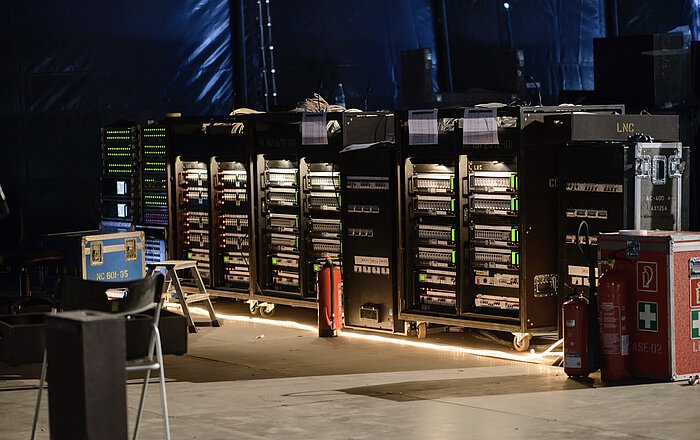 Verkabelung & Systeme